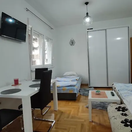 Apartman Luna 公寓